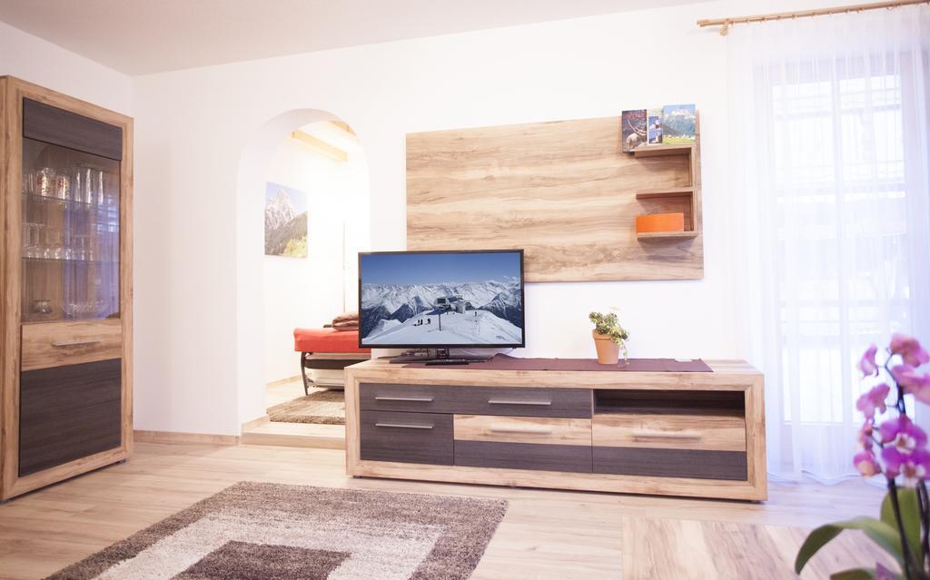Alp Chalet Appartement Kappl  Rom bilde
